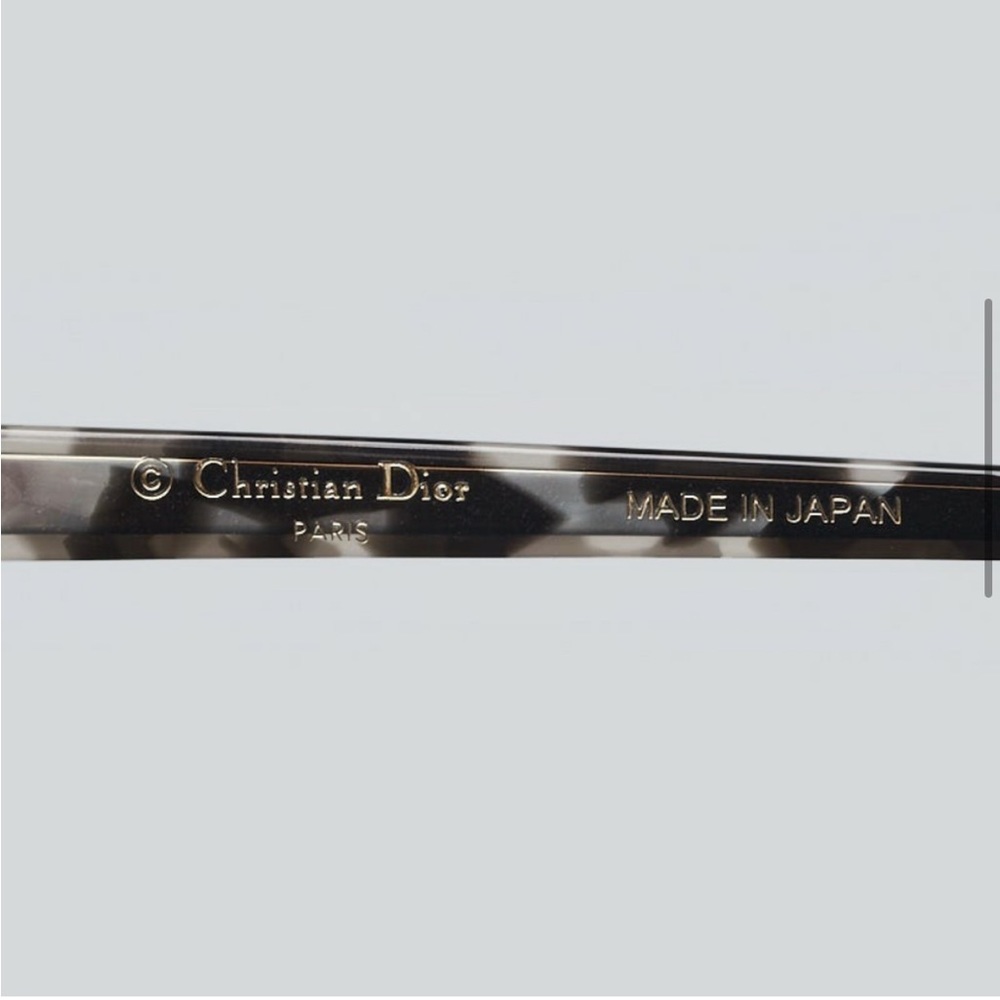 DIOR Limited Edition Emprise Sunglasses - Picture 7 of 7